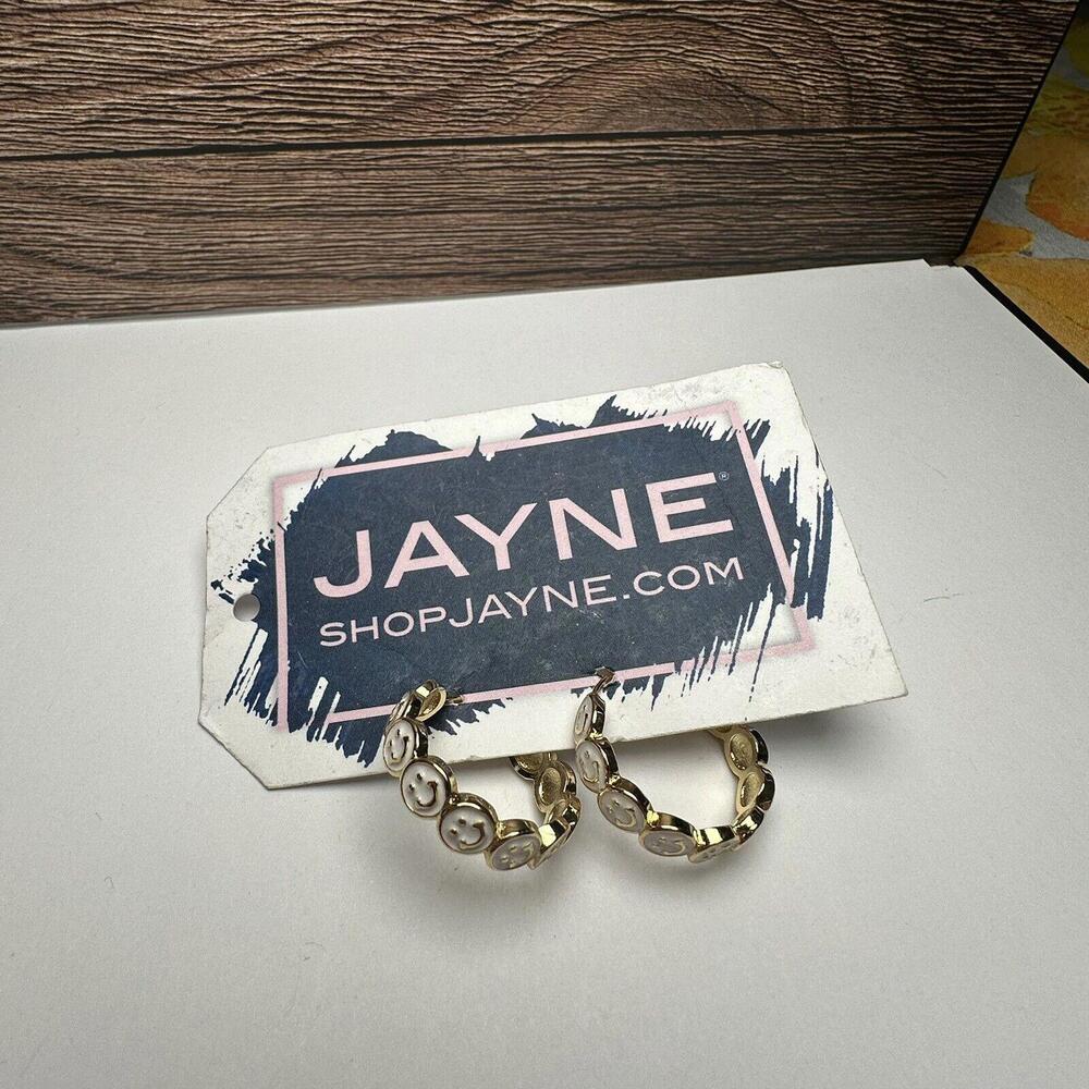 Jayne White Enamel Smiley Face Gold Tone Smile Hoop Pierced Earrings NWT $36
